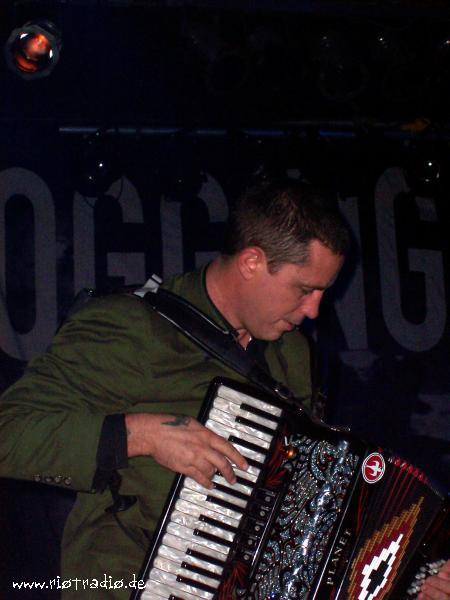 FloggingMolly_20060801T213536-0012.JPG.jpg