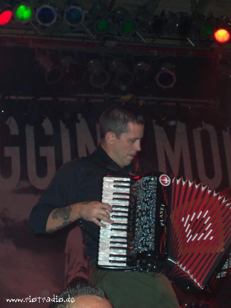 FloggingMolly_20060801T221310-0077.JPG.jpg