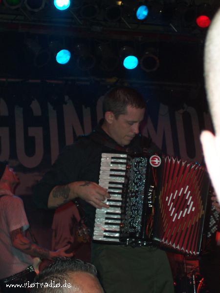 FloggingMolly_20060801T221318-0078.JPG.jpg