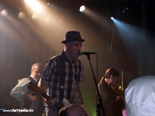 FloggingMolly-20030328T193254-000009.JPG.jpg