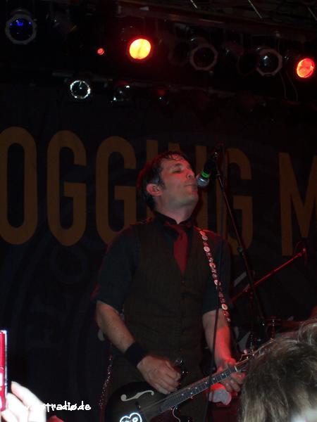 FloggingMolly-20030328T201220-000039.JPG.jpg