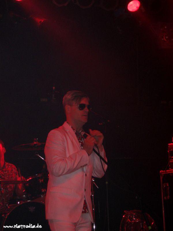 Me First and the Gimme Gimmes