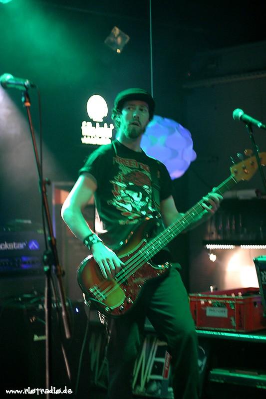 The Mahones