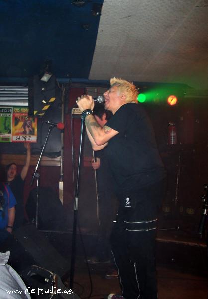 uksubs_20060215-23:44:38-0065.JPG.jpg