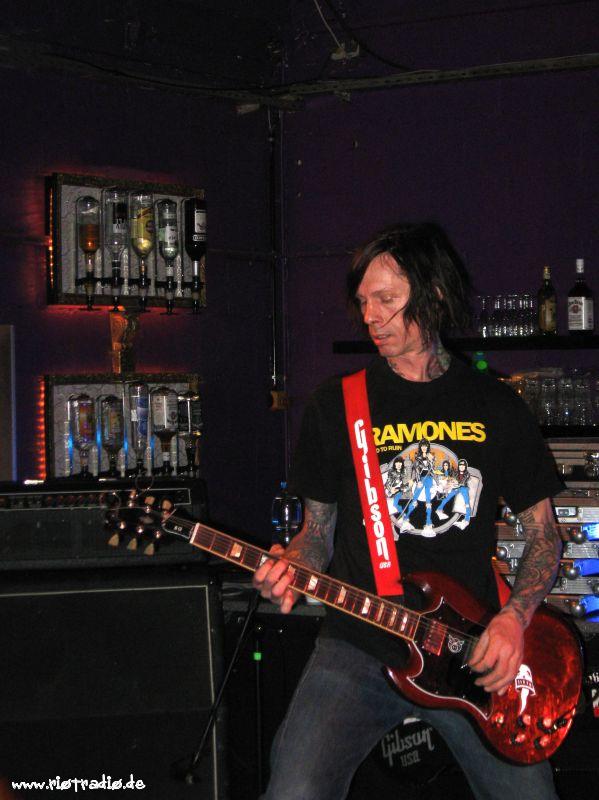 SNFU